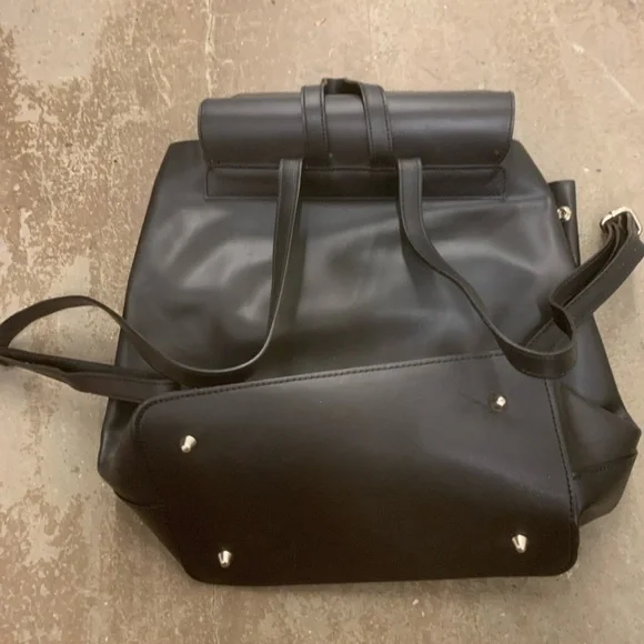 Simons Black Leather Backpack - Picture 6 of 6